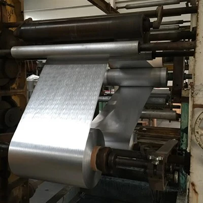 Alumīnija folija sudraba krāsa